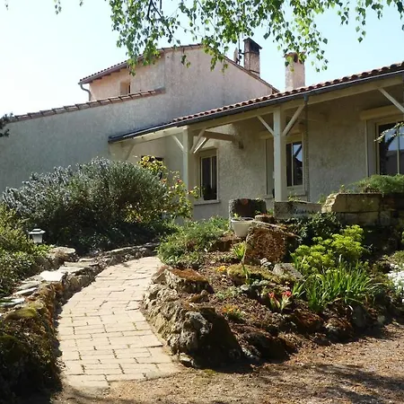 Bienvenue A La Fremigere Bed & Breakfast