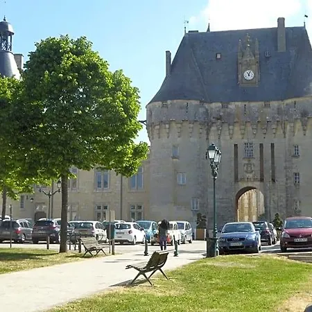 Bienvenue A La Fremigere Bed & Breakfast 3*