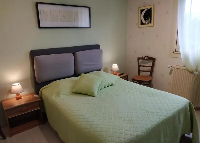 Bienvenue A La Fremigere Bed & Breakfast 3*